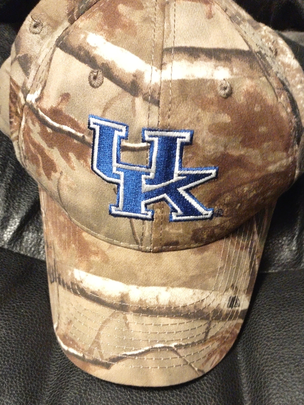 Kentucky UK Blue Logo Camo Baseball Cap - Blue & Brown